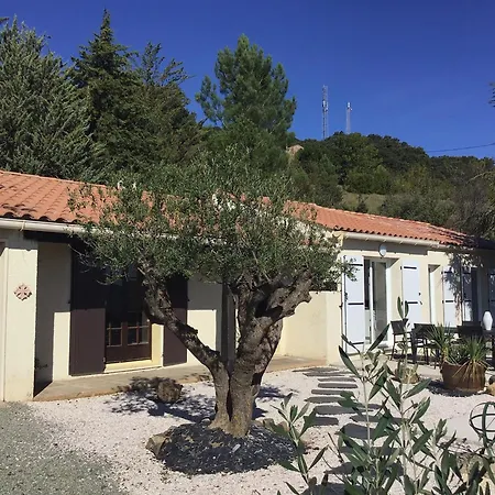 Tranquil Vineyard Villa, Berlou, Cleaning Included Berlou