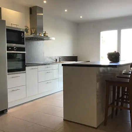 Vila Tranquil Vineyard Villa, Berlou, Cleaning Included Berlou