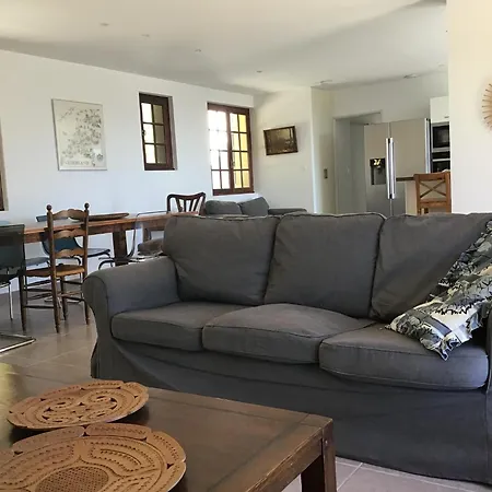Tranquil Vineyard Villa, Berlou, Cleaning Included * Berlou